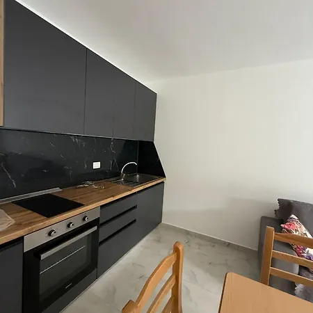 9apartaments Apartamento Shëngjin